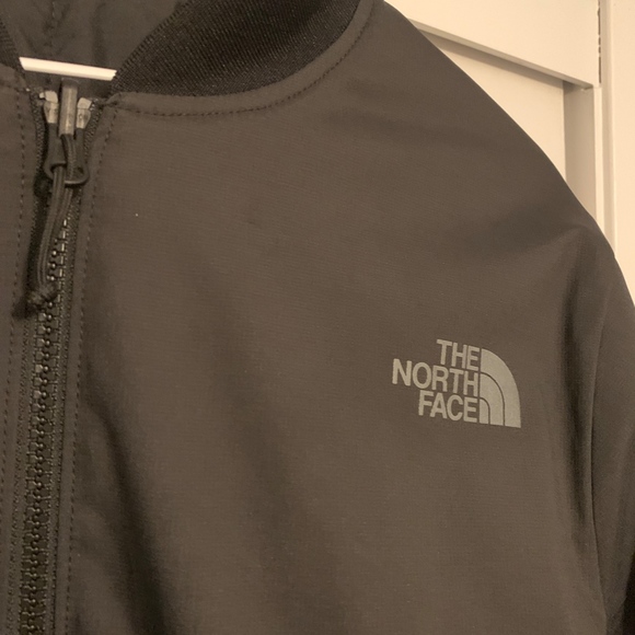 The North Face Reversible Bomber Jacket - Picture 6 of 7